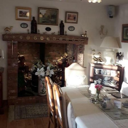 Melorne Farm Bed & Breakfast คาเมลฟอร์ด ภายนอก รูปภาพ