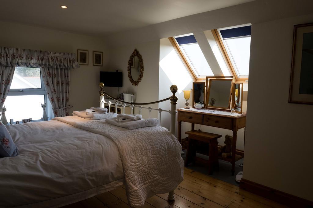 Melorne Farm Bed & Breakfast คาเมลฟอร์ด ห้อง รูปภาพ