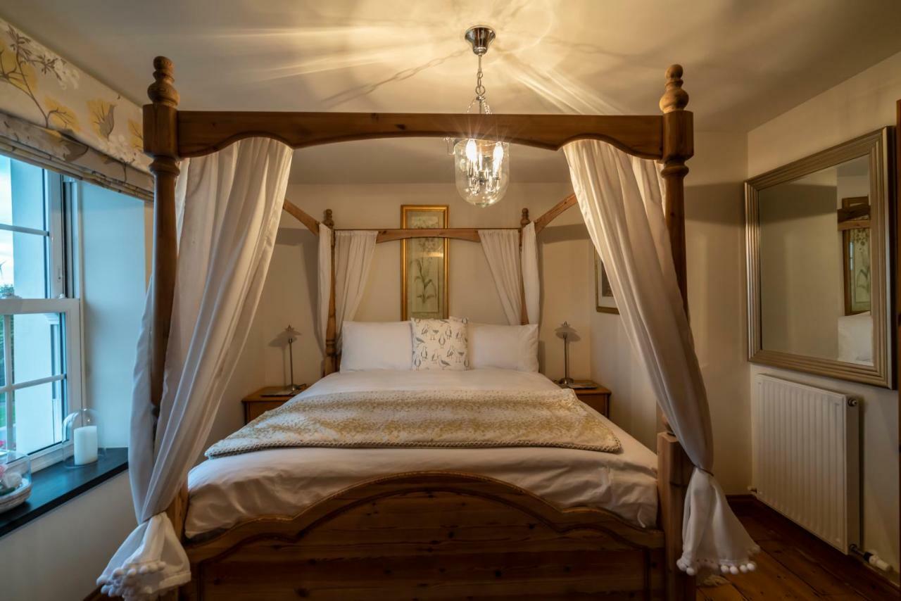 Melorne Farm Bed & Breakfast คาเมลฟอร์ด ภายนอก รูปภาพ